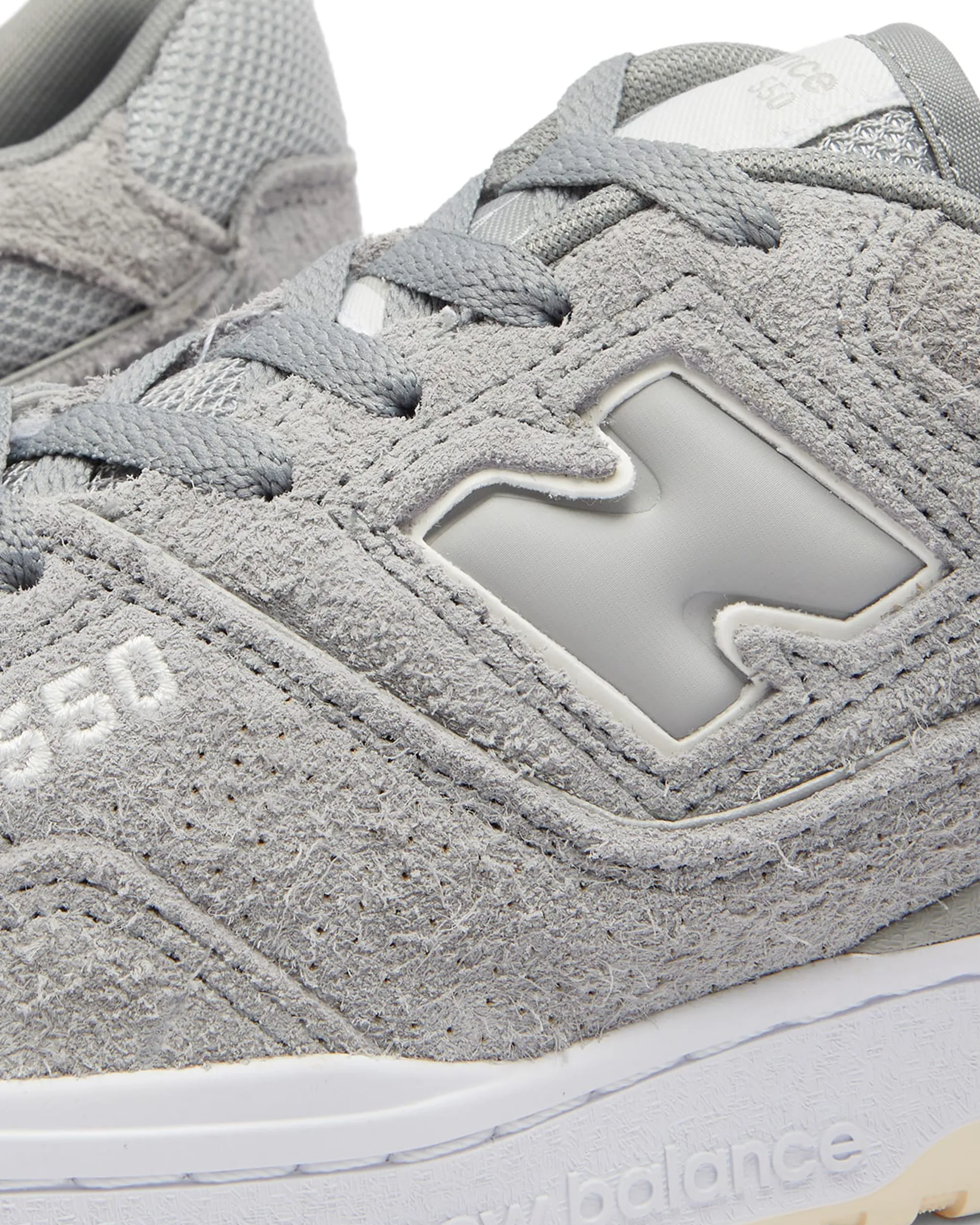 550 - Slate Grey / White