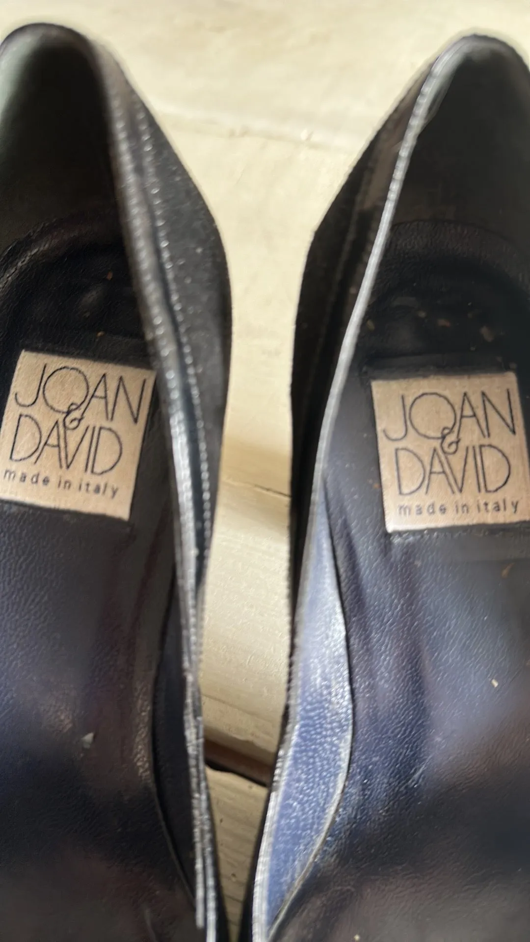 90S VINTAGE JOAN AND DAVID HEELS  // SIZE 7