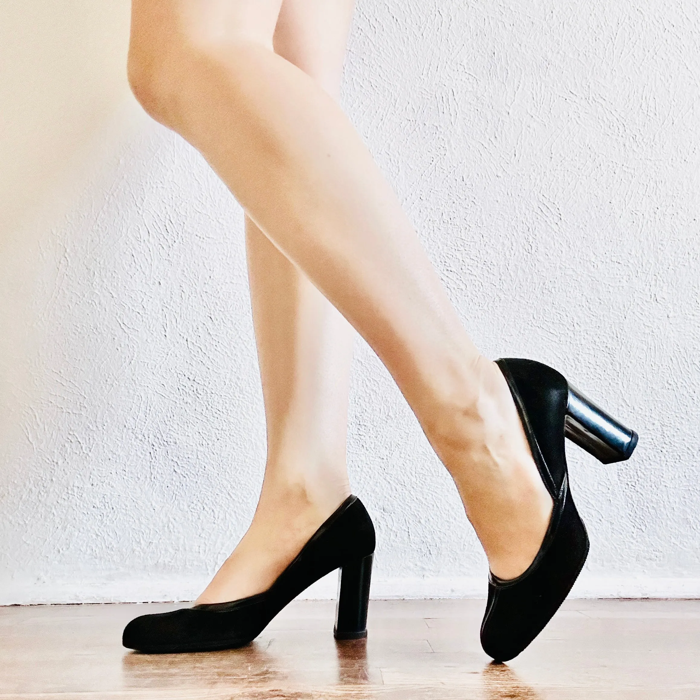 90S VINTAGE JOAN AND DAVID HEELS  // SIZE 7