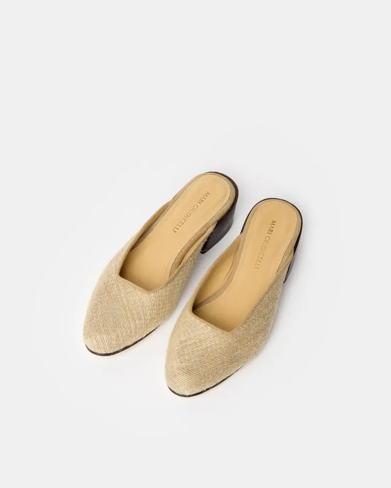 Leblon Mule in Raffia