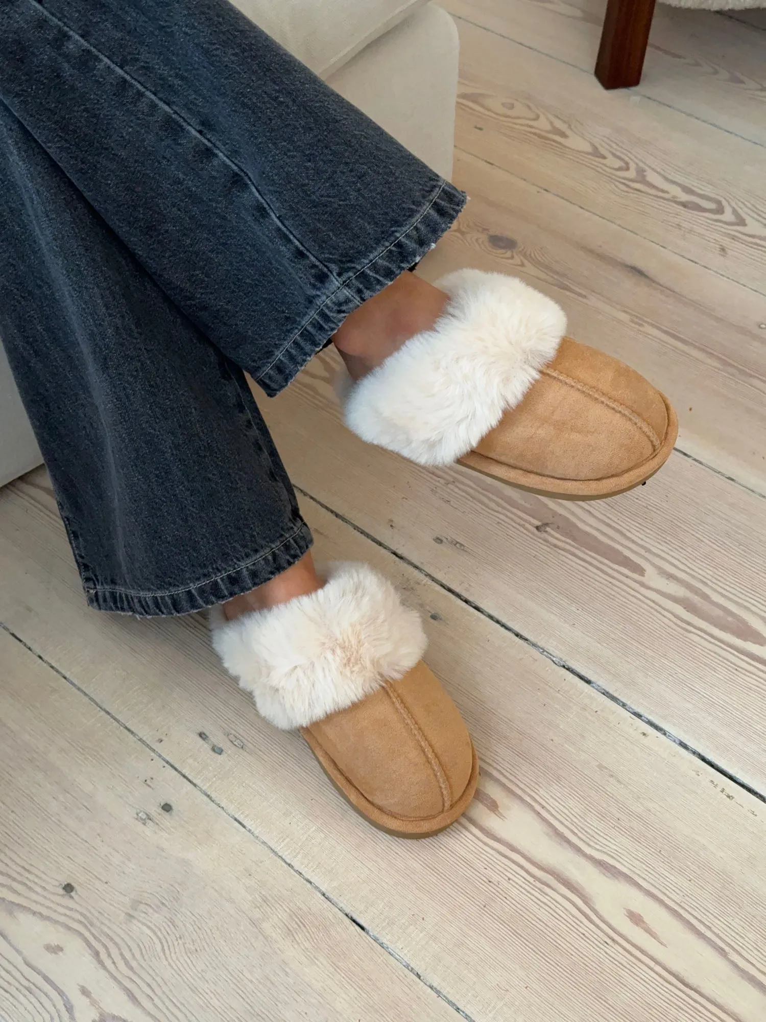 Moroni slippers - light brown