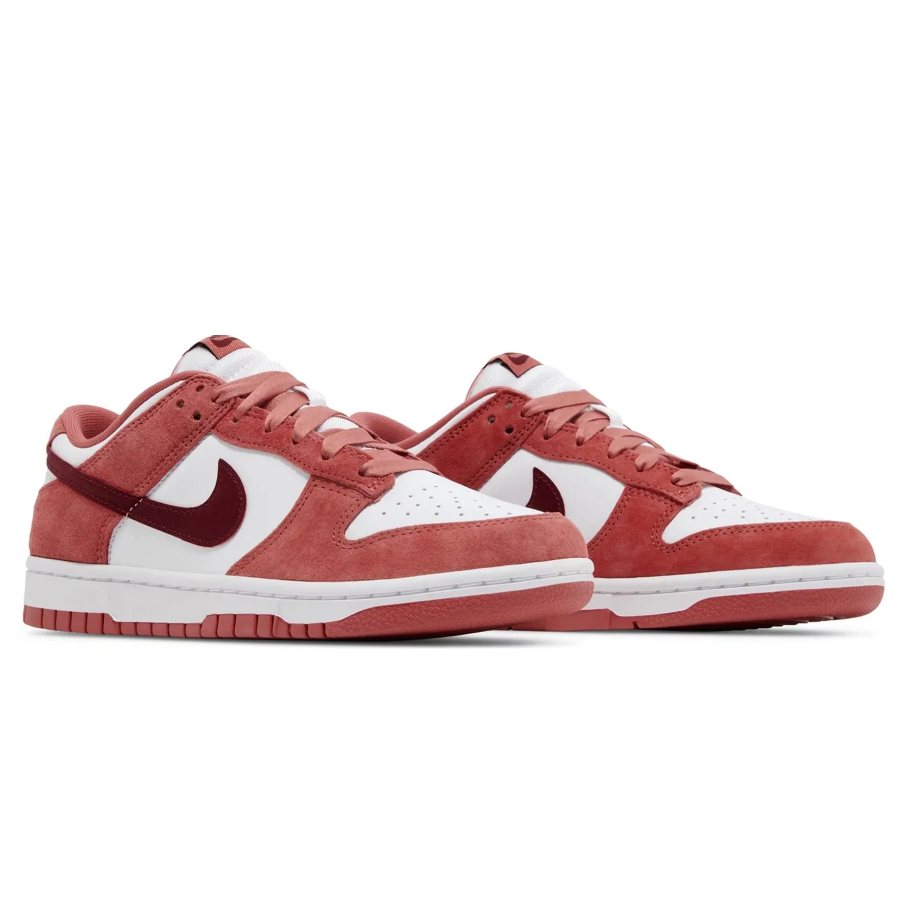 Nike Wmns Dunk Low 'Valentine's Day' 2024