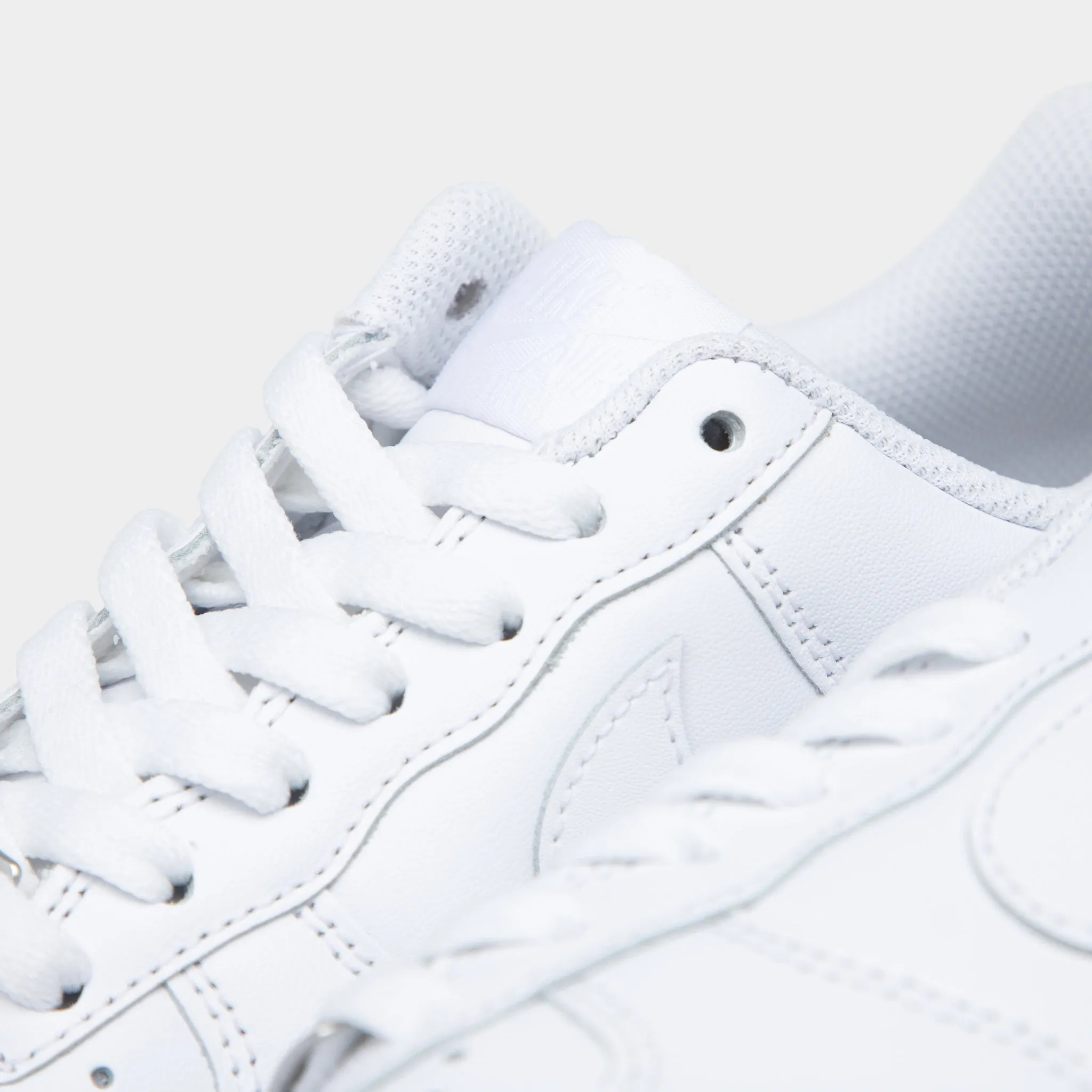 Nike Women's Air Force 1 '07 / White