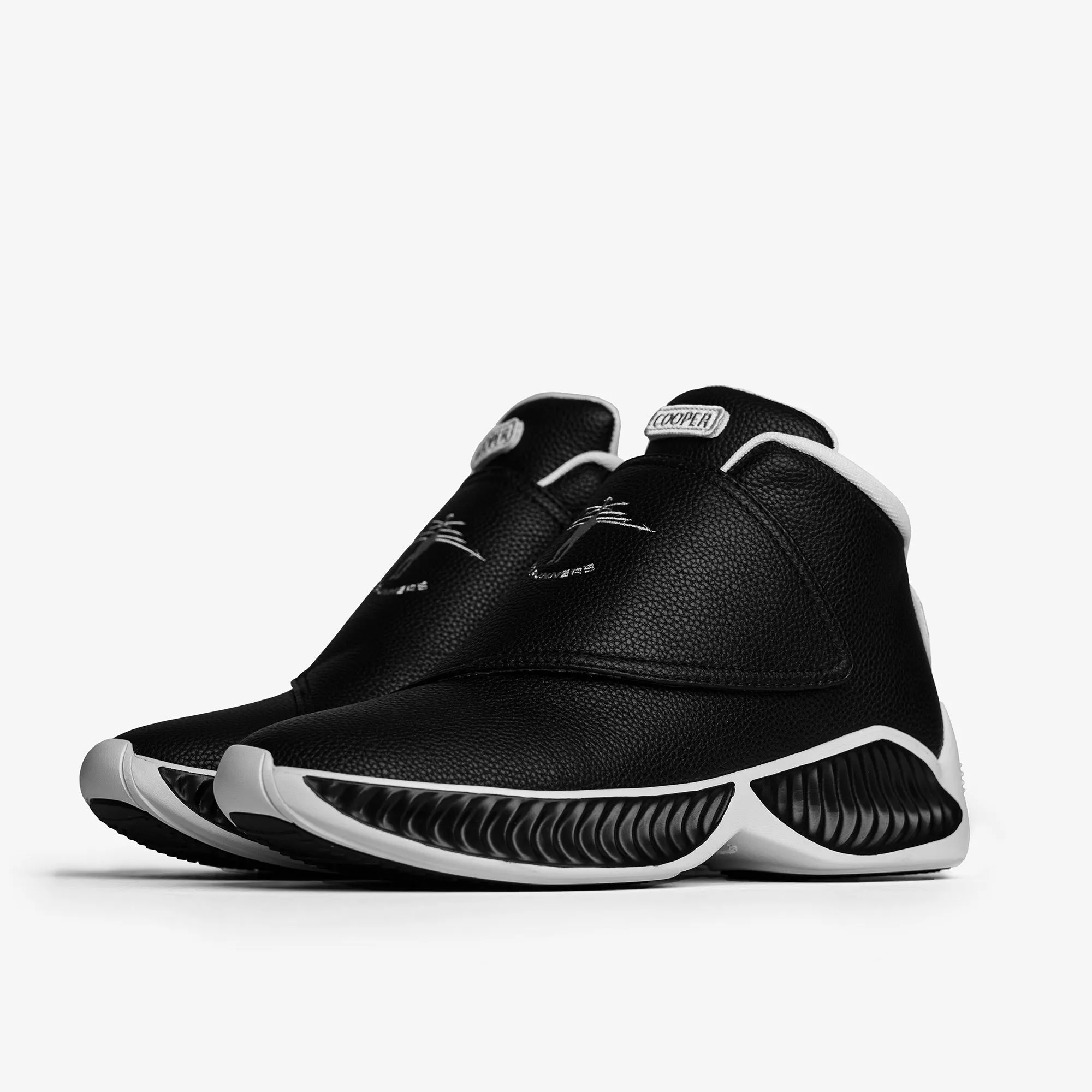 Route Runner 001 - (Black/White)