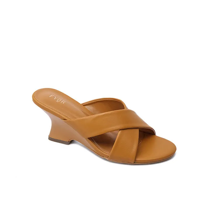Smooth strappy Mule HL 205