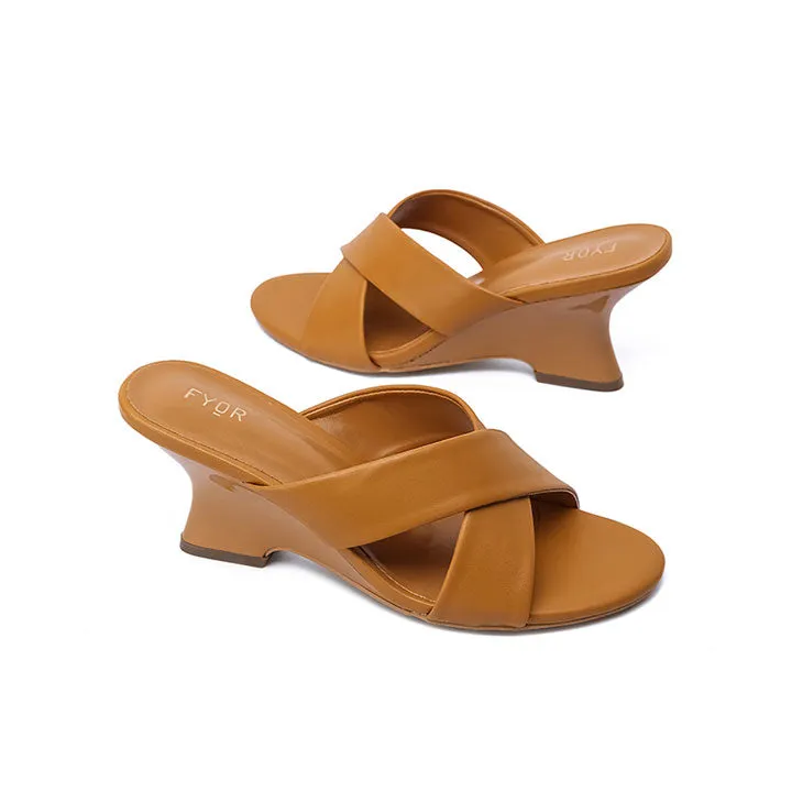 Smooth strappy Mule HL 205