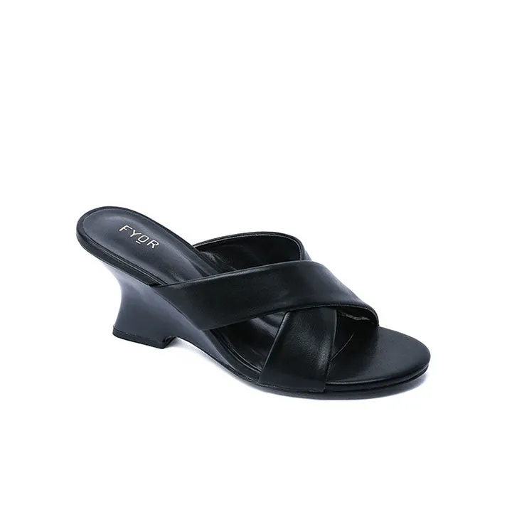 Smooth strappy Mule HL 205