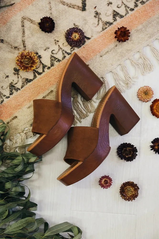 THERAPY Clementine Mules Tan