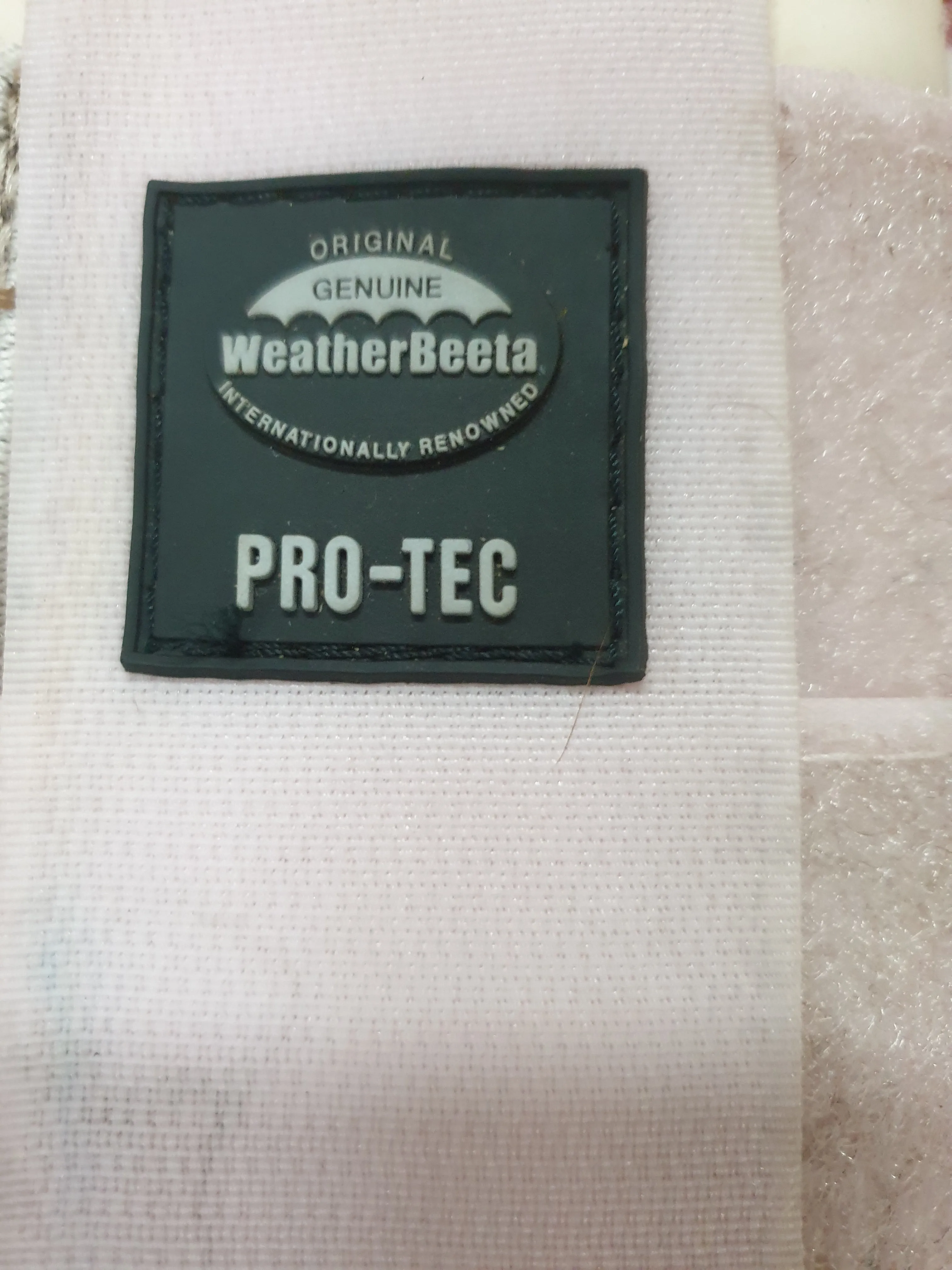 White weatherbeeta PRO-TEC brushing boots Full size FREE POSTAGE 🟢